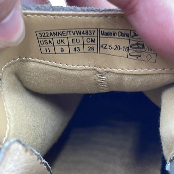 Vionic Bromley Taupe Suede Snake Print Ankle Booties Size 11 2 inch Heel - Picture 9 of 9